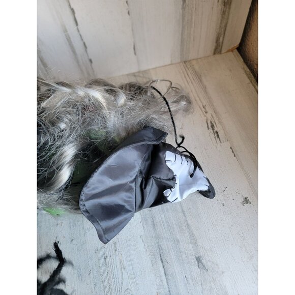 Gemmy AS IS witch green hanging witch Halloween home decor - Picture 9 of 13